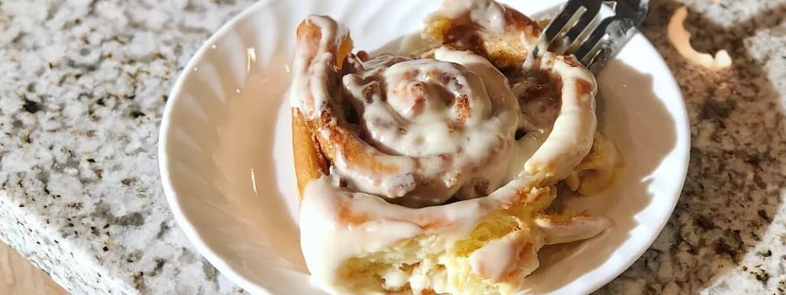 Golden Rolls Take & Bake banner