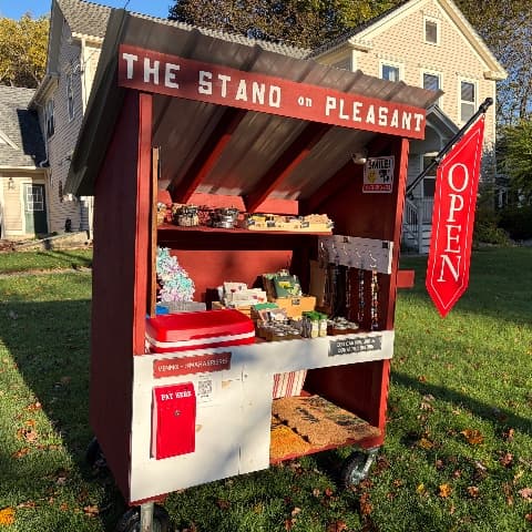 The Stand on Pleasant logo