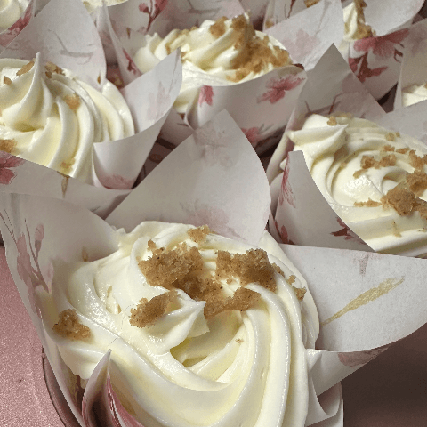 Keri’s Cupcake Kreations logo