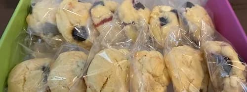 Riley’s Quality Bakes banner