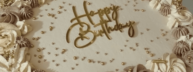 Sweetly Crafted & Catered By La’Shaye banner