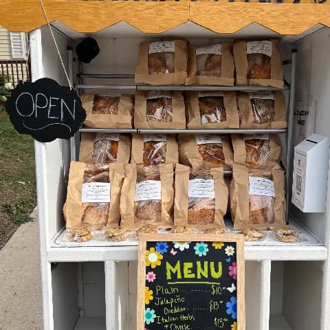 Beaverdale Bread Company logo